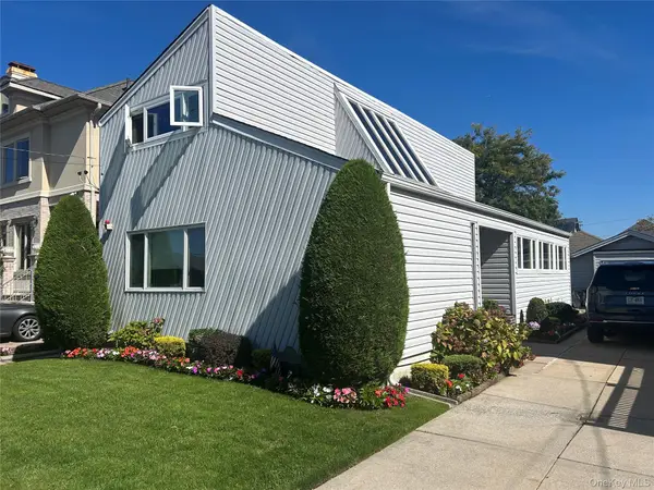 312 Beach 149th Street, Neponsit, NY 11694