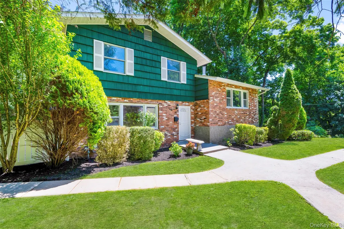 14 Jones Place, White Plains, NY 10606 - #1