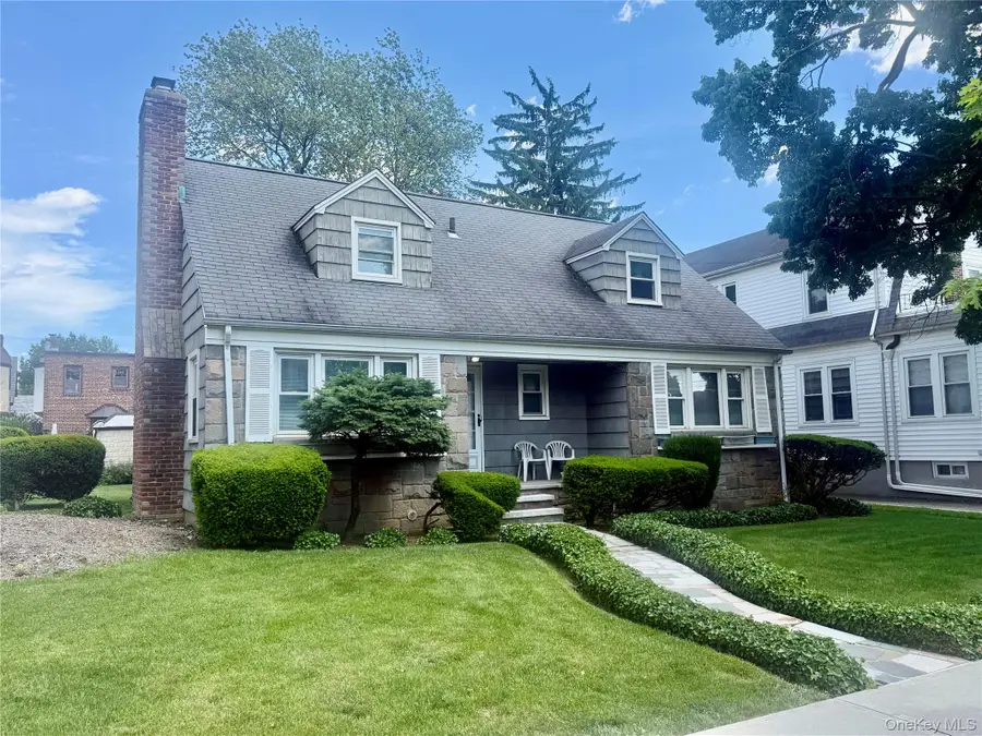 2725 165th Street, Flushing, NY 11358 - #2