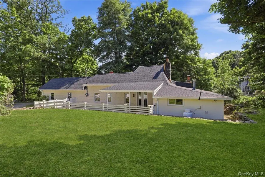 341 Cherry Street, Bedford Hills, NY 10507 - #2