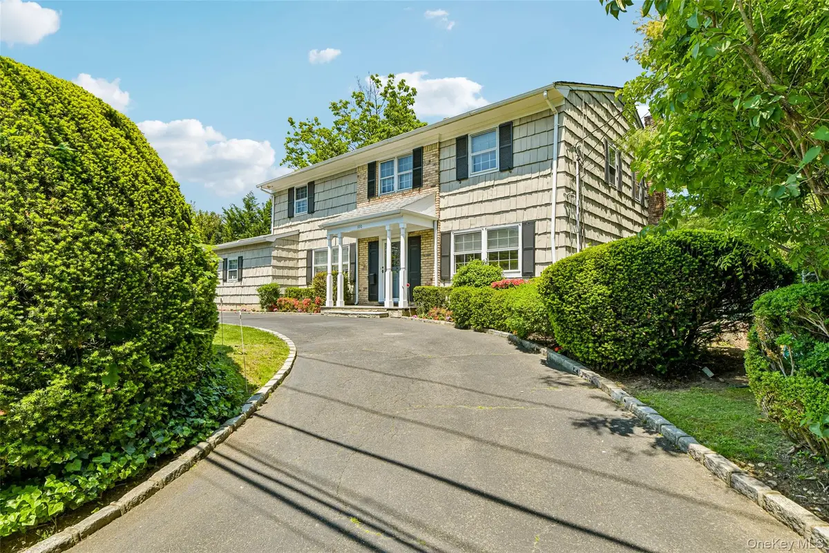 100 Hewlett Neck Road, Hewlett Neck, NY 11598 - #1