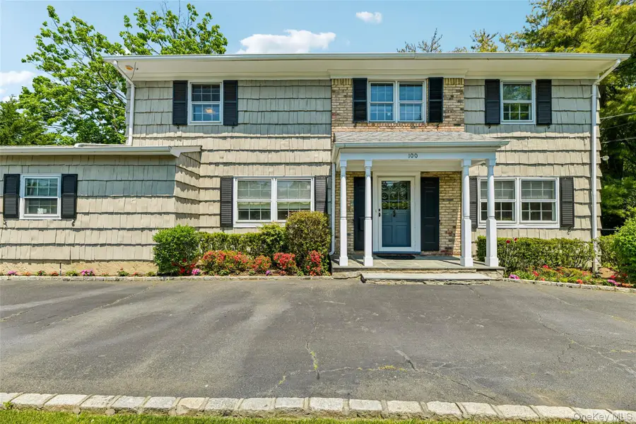 100 Hewlett Neck Road, Hewlett Neck, NY 11598 - #2
