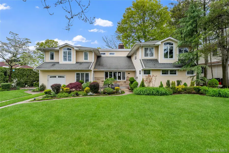 565 Mohawk Road, West Hempstead, NY 11552 - #2
