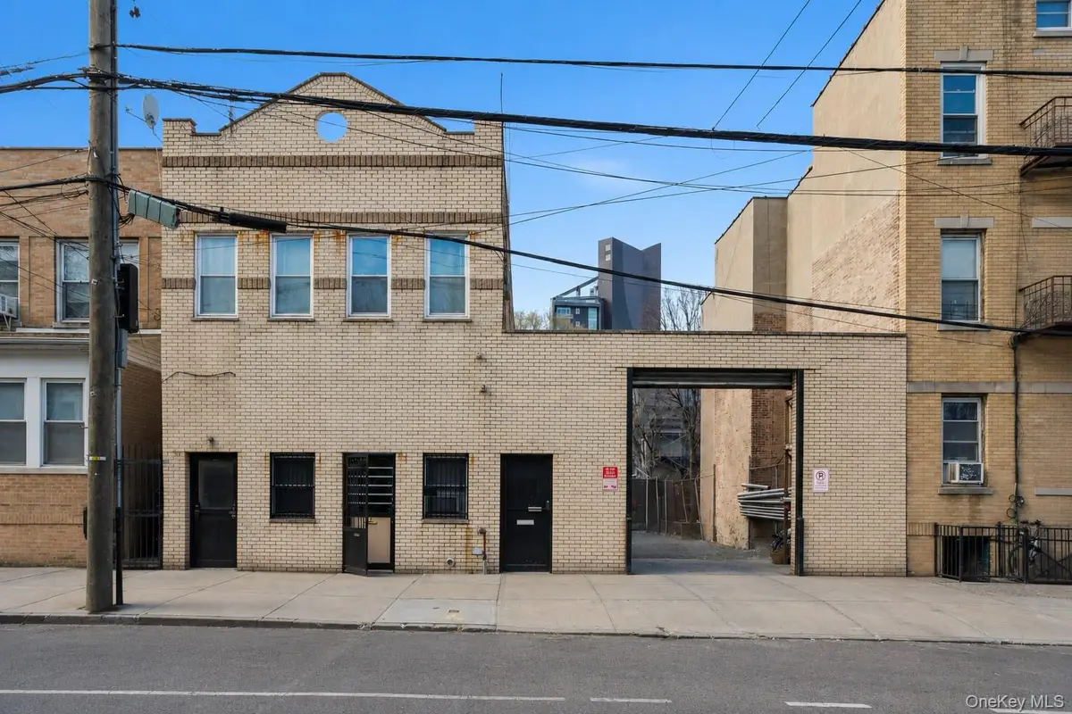 31-30 14th Street, Astoria, NY 11106 - #1