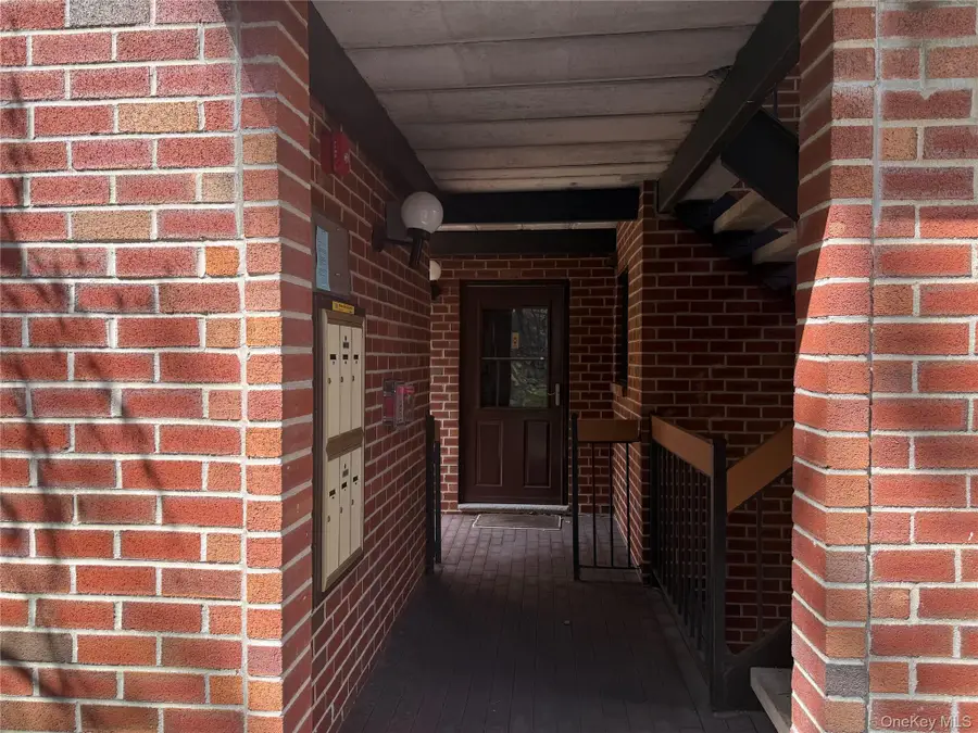 10 Bronxville Glen Drive #1, Bronxville, NY 10708 - #3