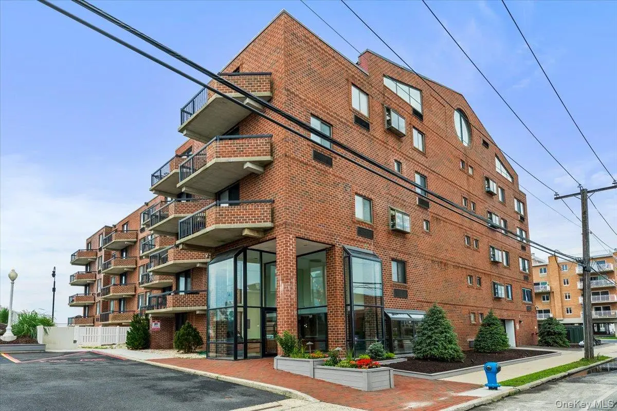 750 W Broadway #3M, Long Beach, NY 11561 - #1