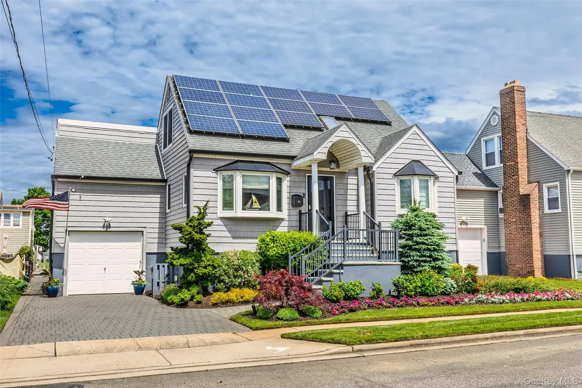 650 S 9th Street, Lindenhurst, NY 11757 - #1