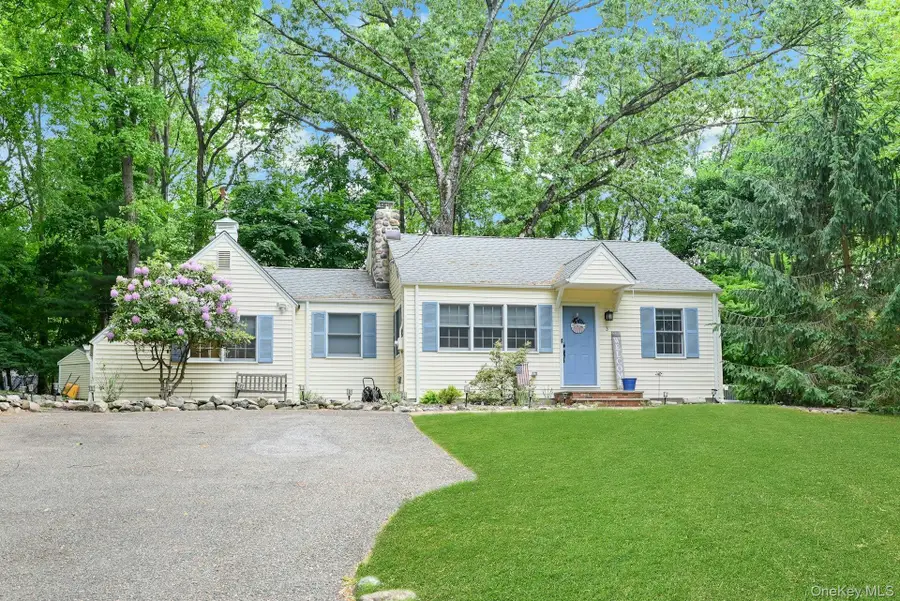3 Hemion Way, Airmont, NY 10901 - #2