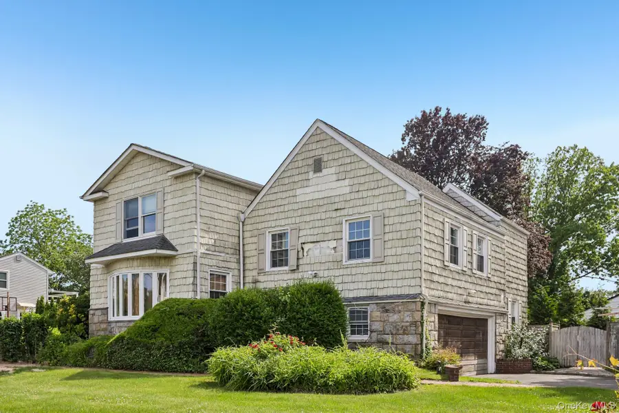 1304 Harbor Road, Hewlett Harbor, NY 11557 - #2