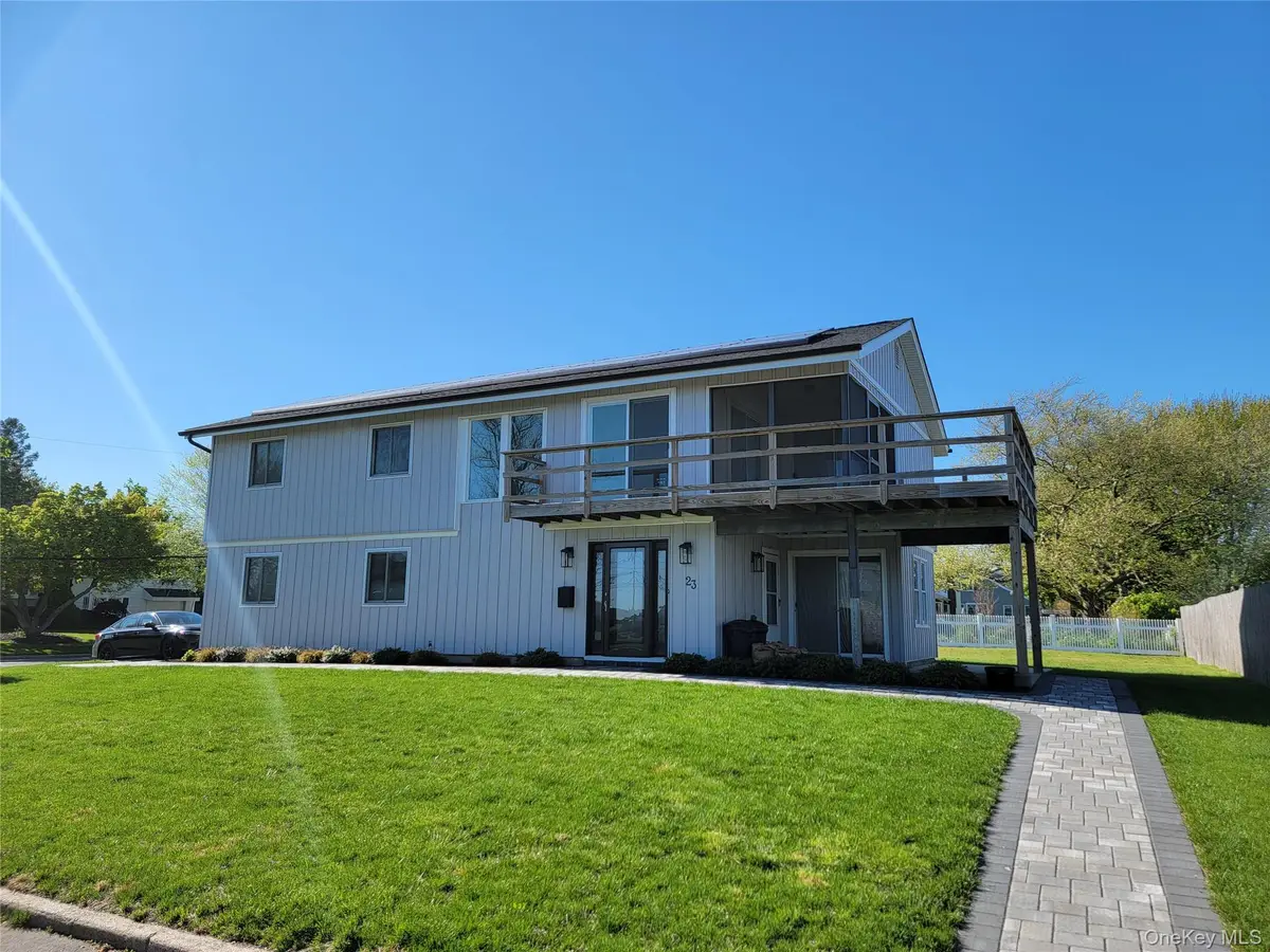 23 Dalny Place, Sayville, NY 11782 - #1