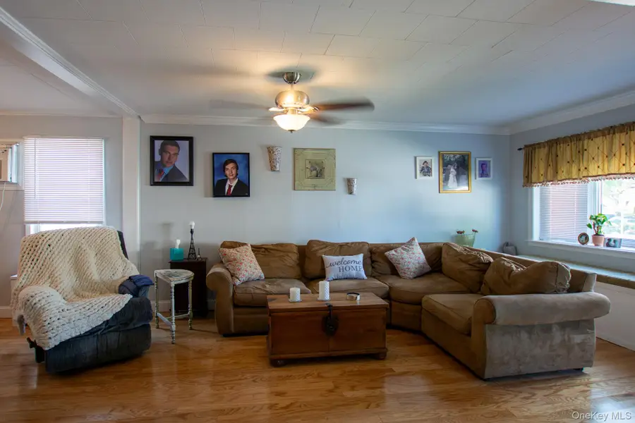 51 Hoffman Street, Franklin Square, NY 11010 - #2
