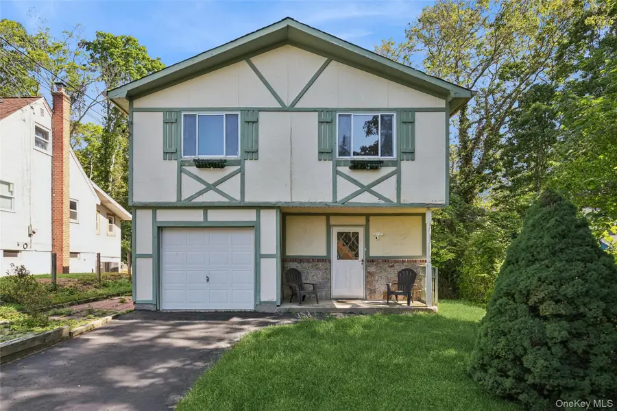 244 Lakeside Trail, Ridge, NY 11961 - #2