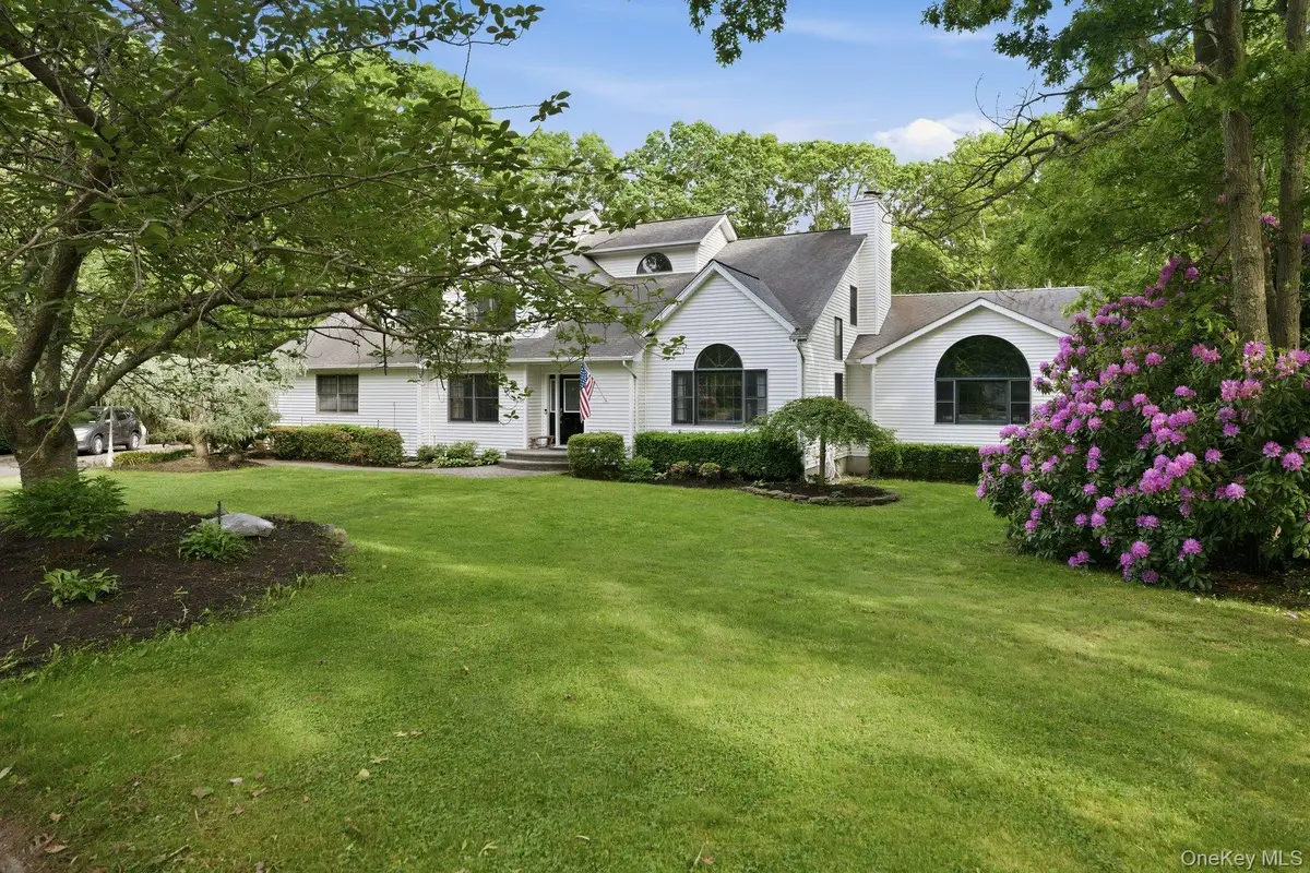 8 Lorraine Court, Medford, NY 11763 - #1