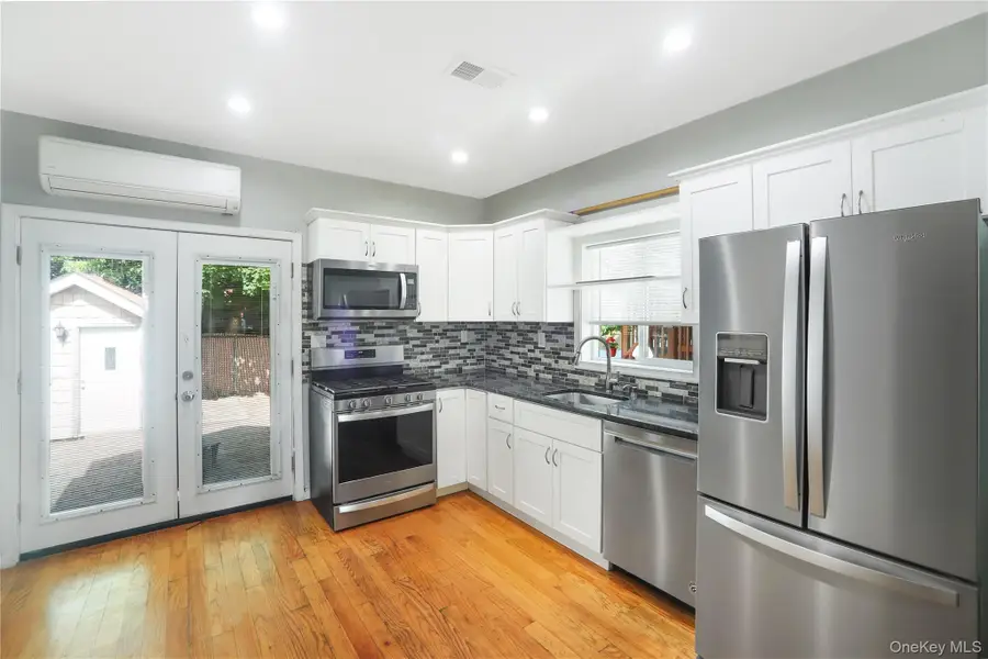 129 Bionia Avenue, Staten Island, NY 10305 - #3