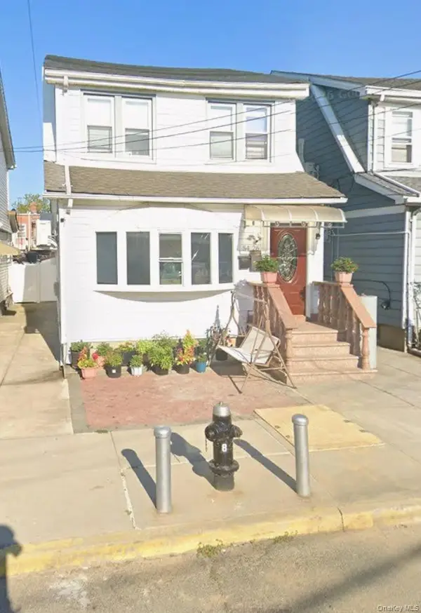 5426 152nd Street, Flushing, NY 11355