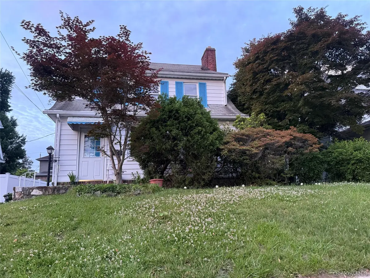 26 Rockland Place, New Rochelle, NY 10801 - #1