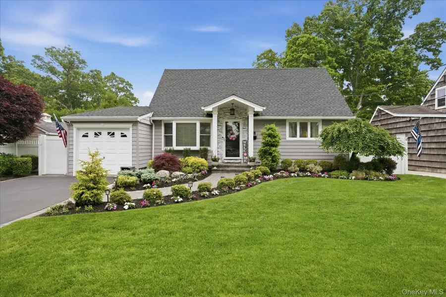 272 Hamilton Avenue, Massapequa, NY 11758 - #2