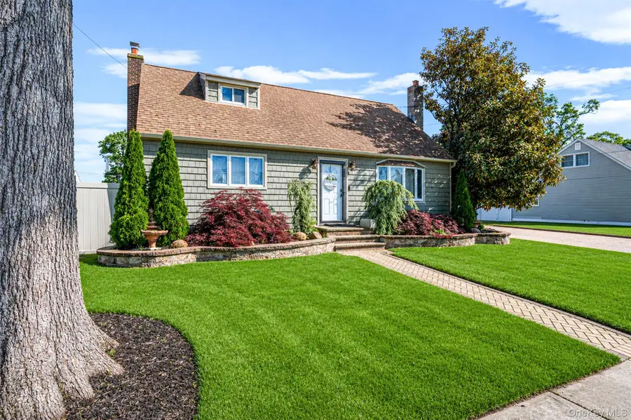 403 Brookside Court, Copiague, NY 11726 - #2