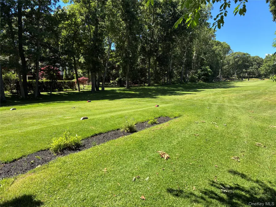 415 Clubhouse Court, Coram, NY 11727 - #3