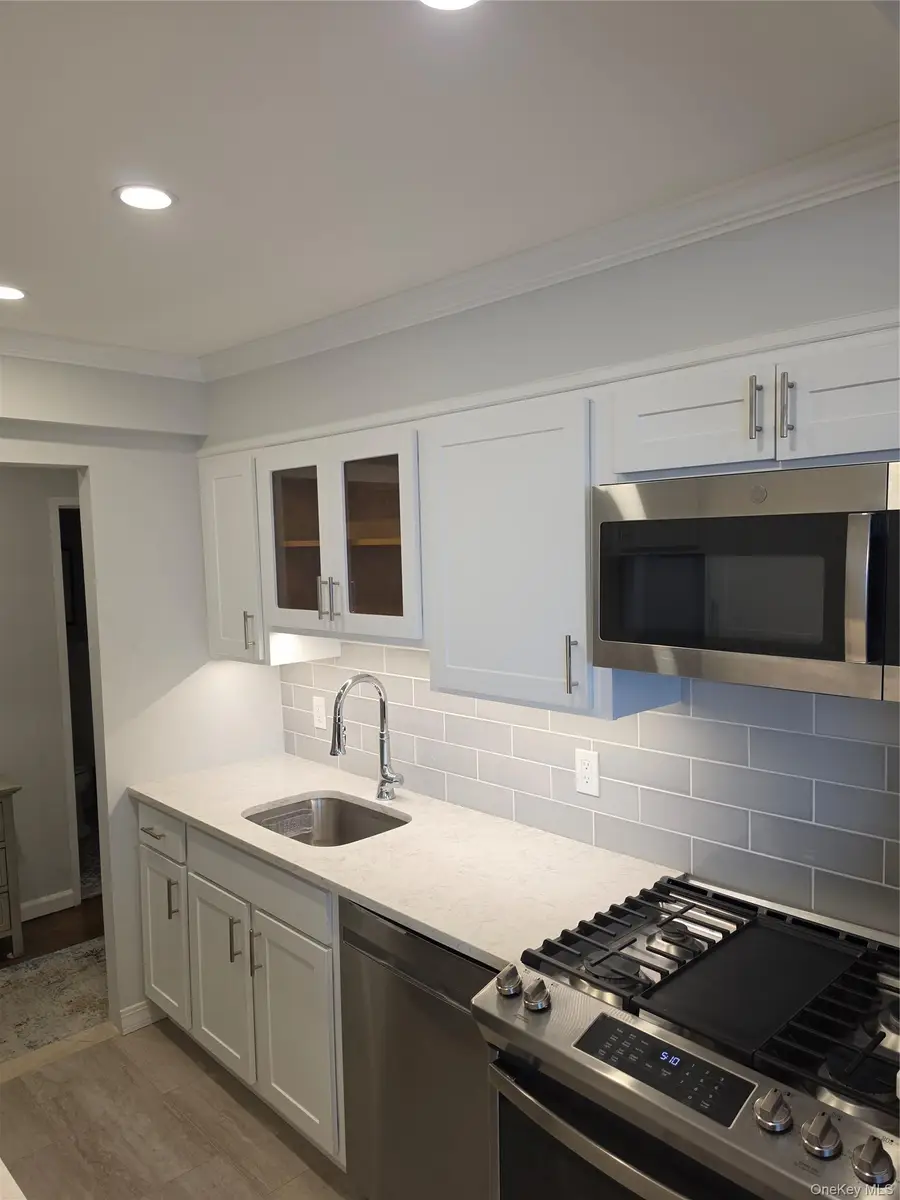 1 Oakridge Place #5K, Eastchester, NY 10709 - #2