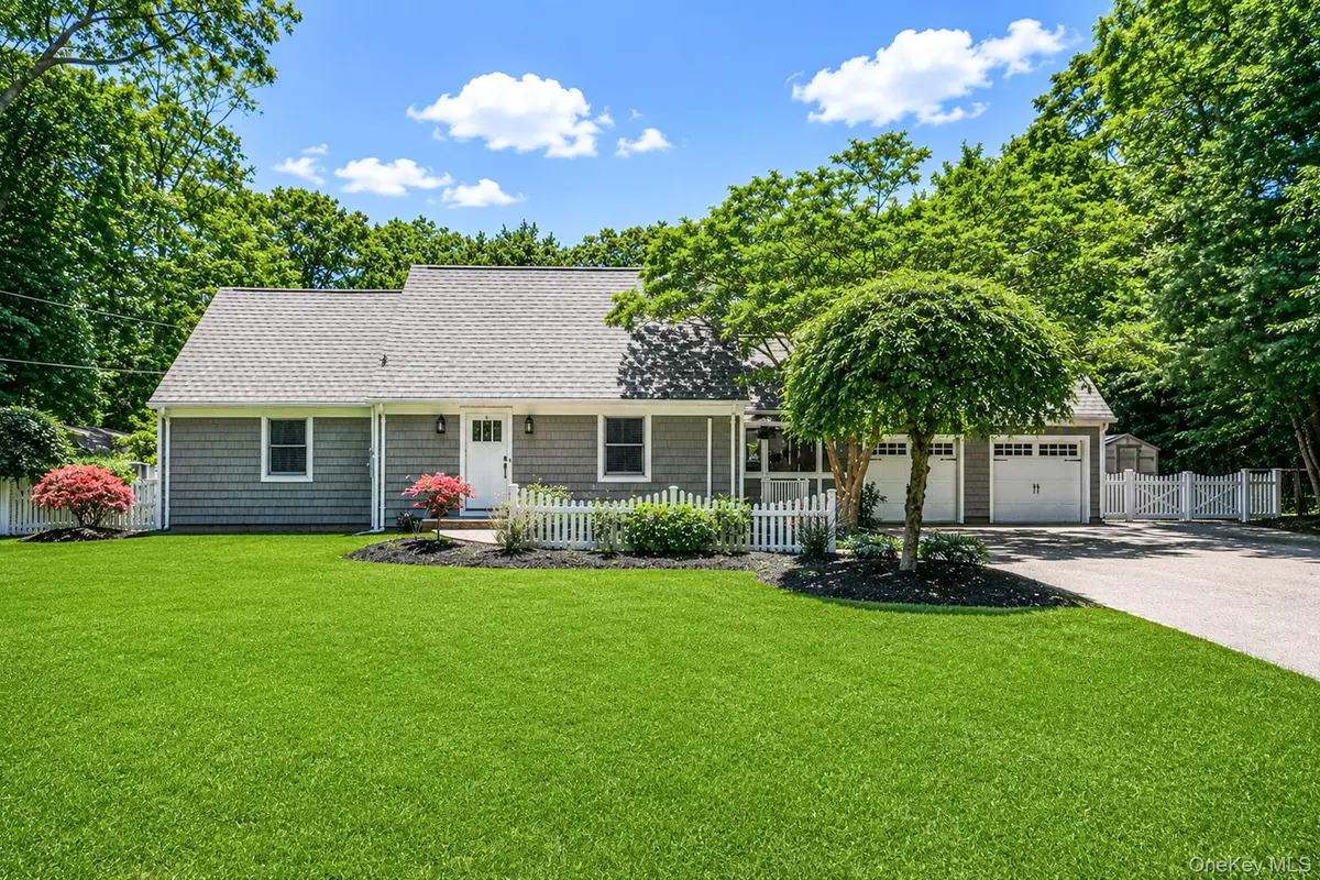 30 Landing Meadow Road, Smithtown, NY 11787 - #1