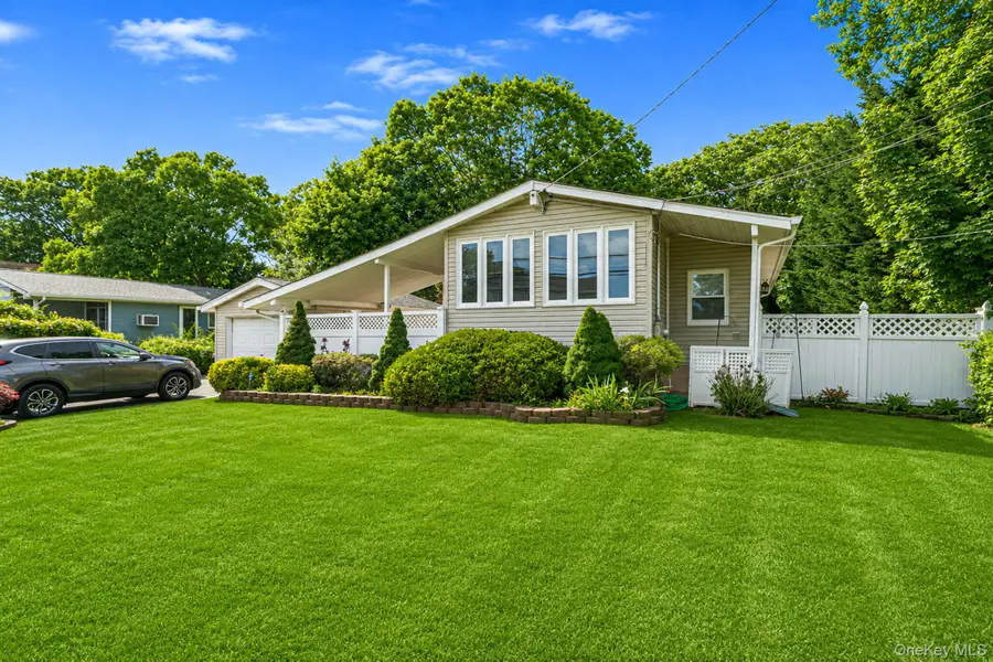 425 Old Country Road, Deer Park, NY 11729 - #3
