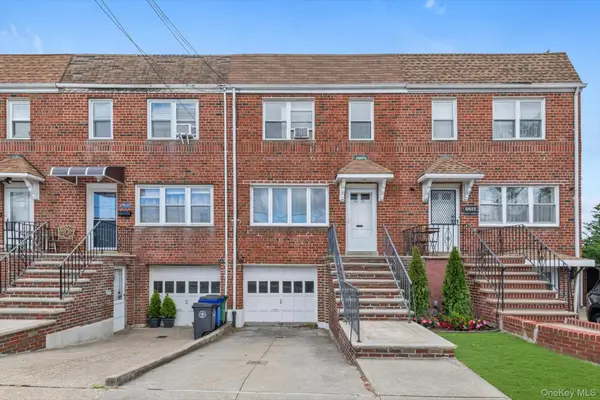66-14 Gray Street, Middle Village, NY 11379