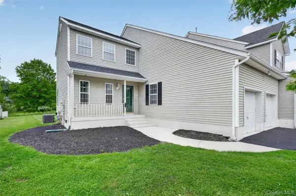 16 Woodfield Drive, Washingtonville, NY 10992