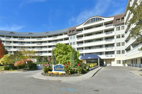 100 Harborview Drive #555, Port Washington, NY 11050