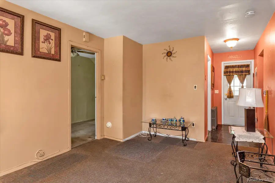 193 Manhattan Avenue, West Babylon, NY 11704 - #3