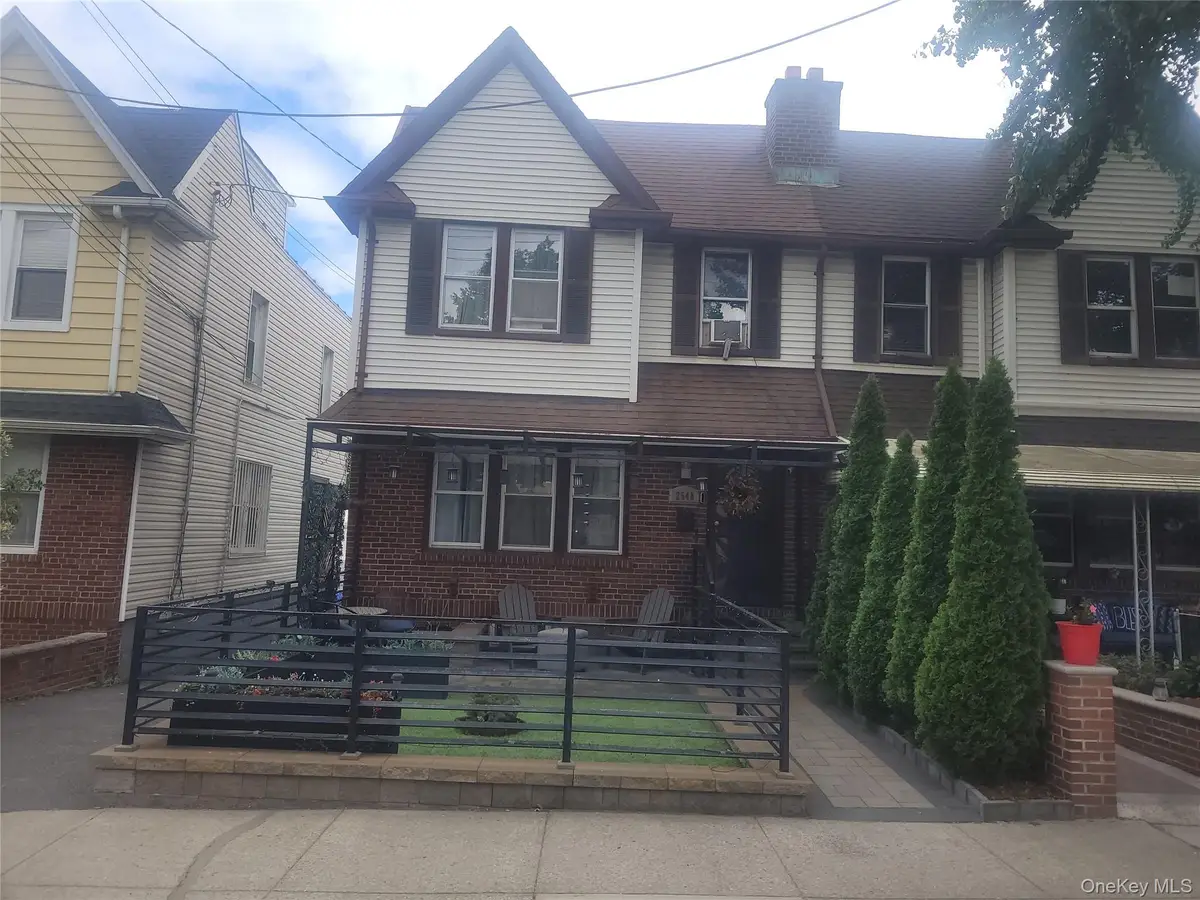 2548 Woodhull Avenue, Bronx, NY 10469 - #1