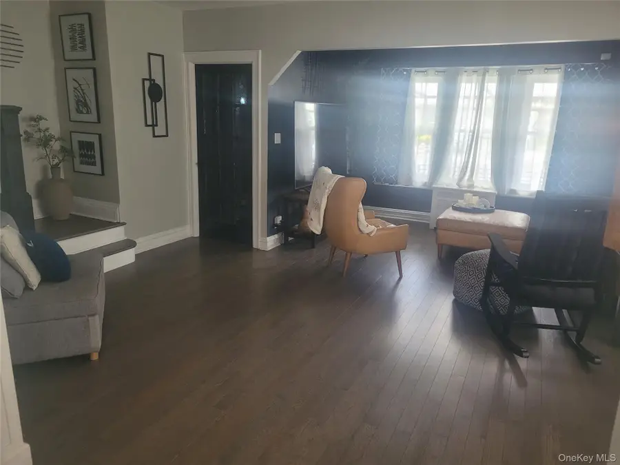 2548 Woodhull Avenue, Bronx, NY 10469 - #2