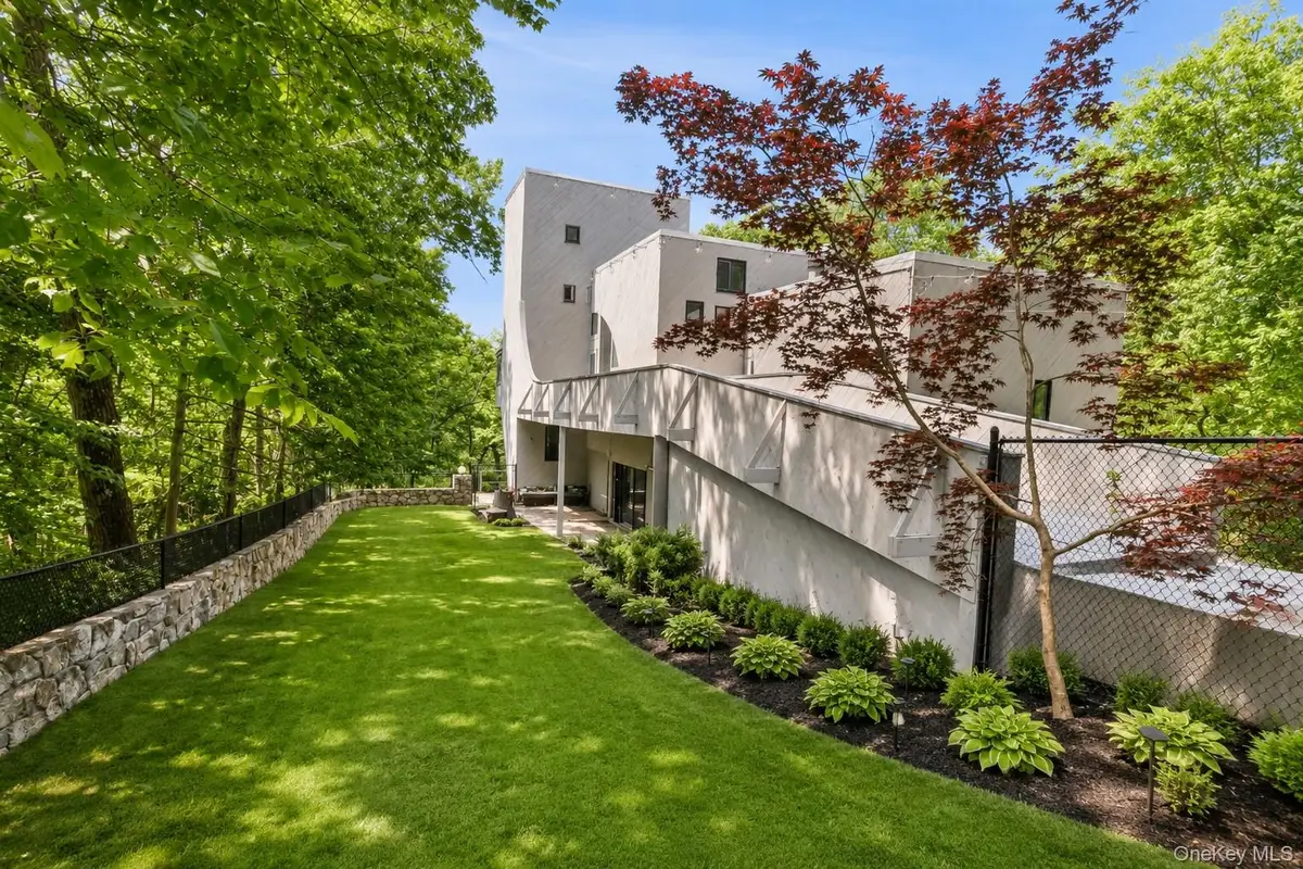 8 Cliff Court, Carmel, NY 10512 - #1