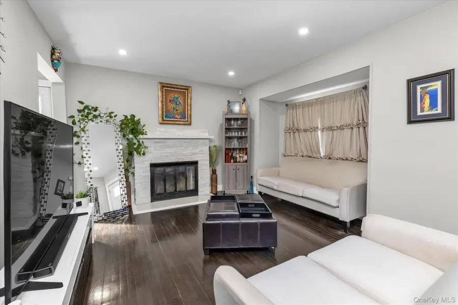 4 Lido Parkway, Lindenhurst, NY 11757 - #3