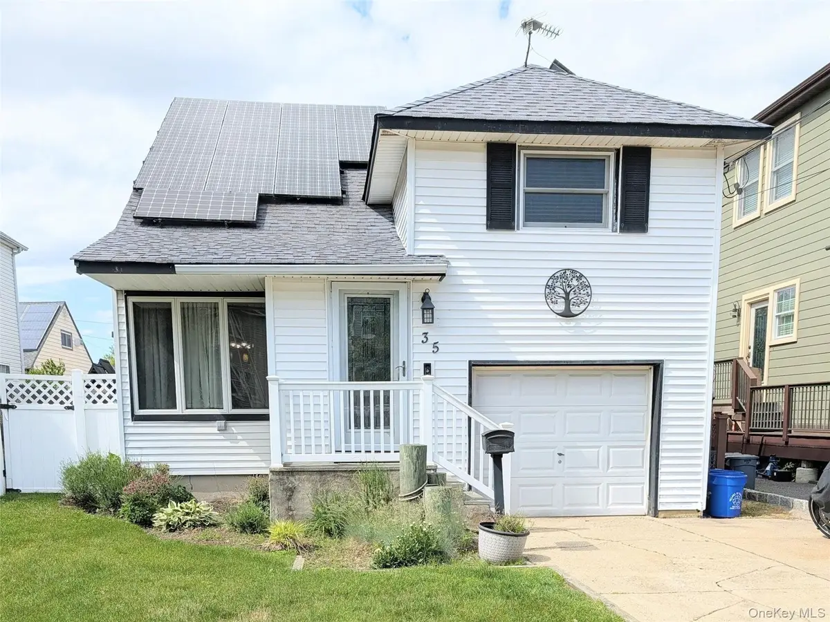 35 E Jackson Avenue E, Babylon, NY 11702 - #1