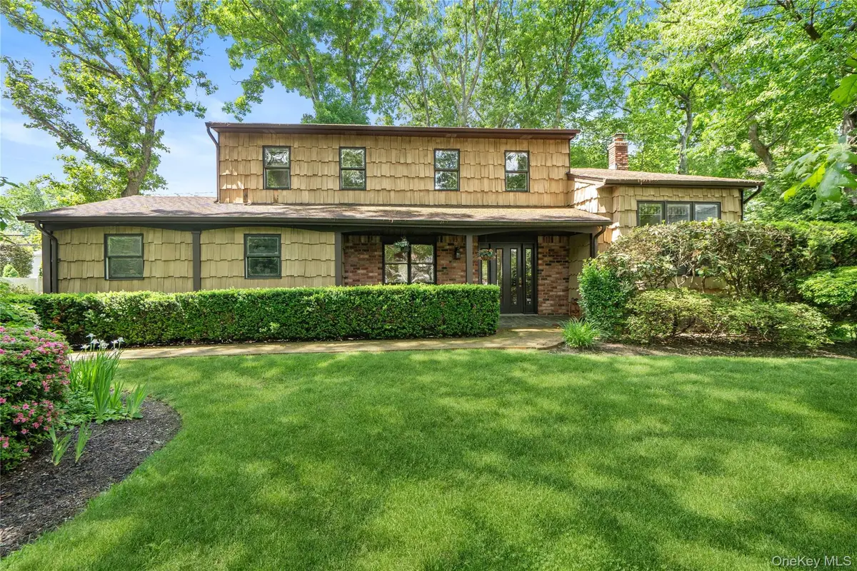 5 Simon Court, East Northport, NY 11731 - #1