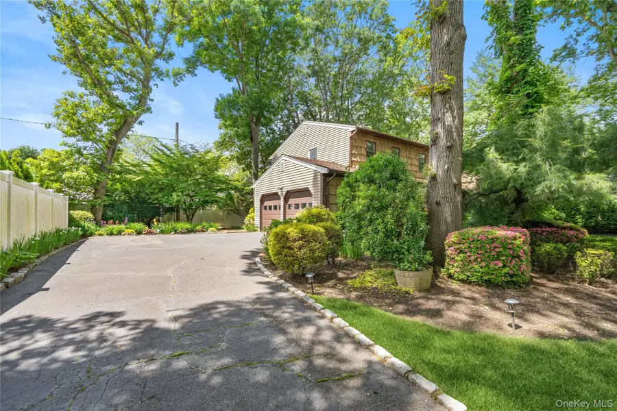 5 Simon Court, East Northport, NY 11731 - #2