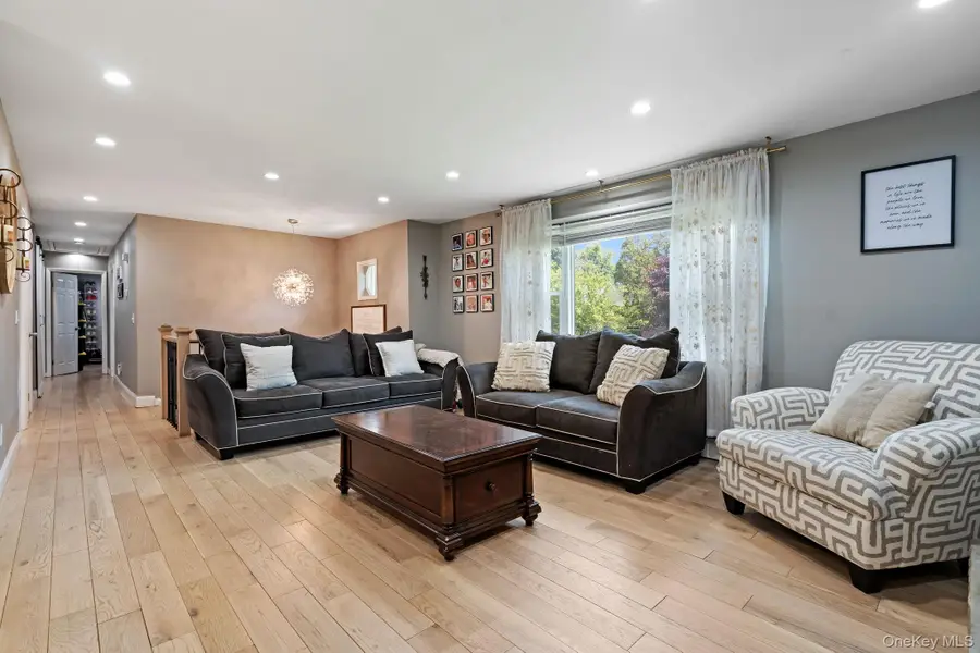 53 Carriage Hill Lane, Poughkeepsie, NY 12603 - #2