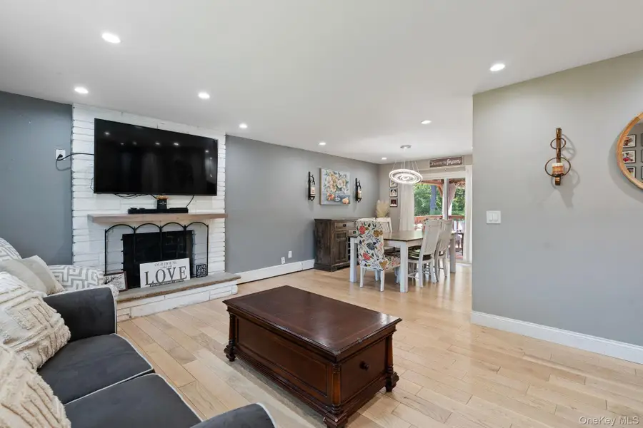 53 Carriage Hill Lane, Poughkeepsie, NY 12603 - #3