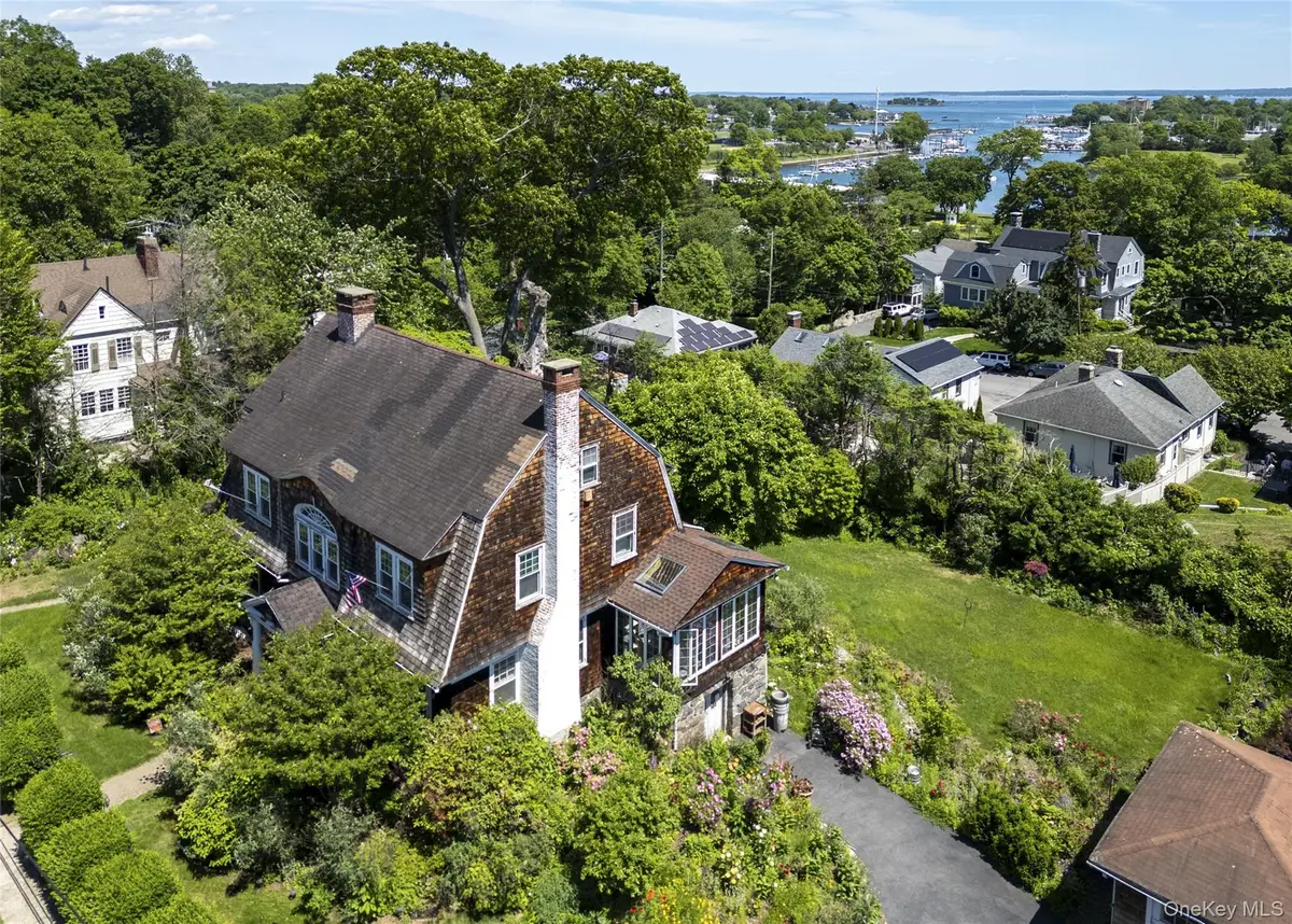 616 Munro Avenue, Mamaroneck, NY 10543 - #1