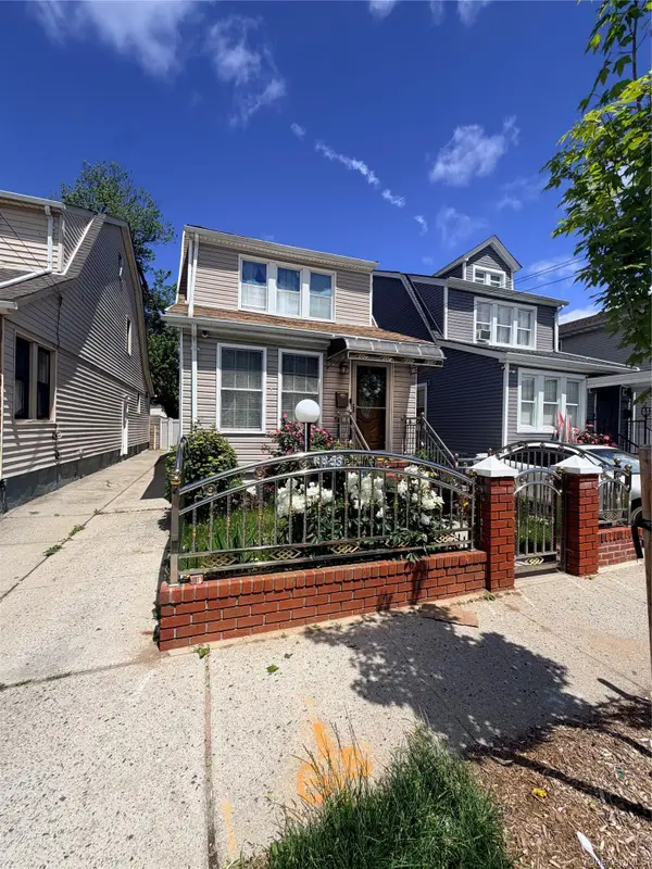 18853 120th Road, Saint Albans, NY 11412