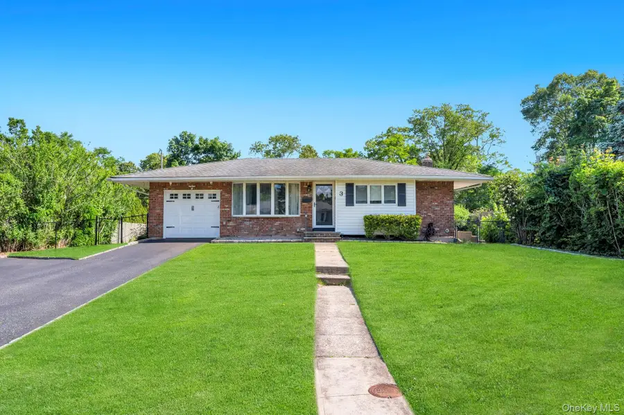 3 Bayberry Drive, Saint James, NY 11780 - #2