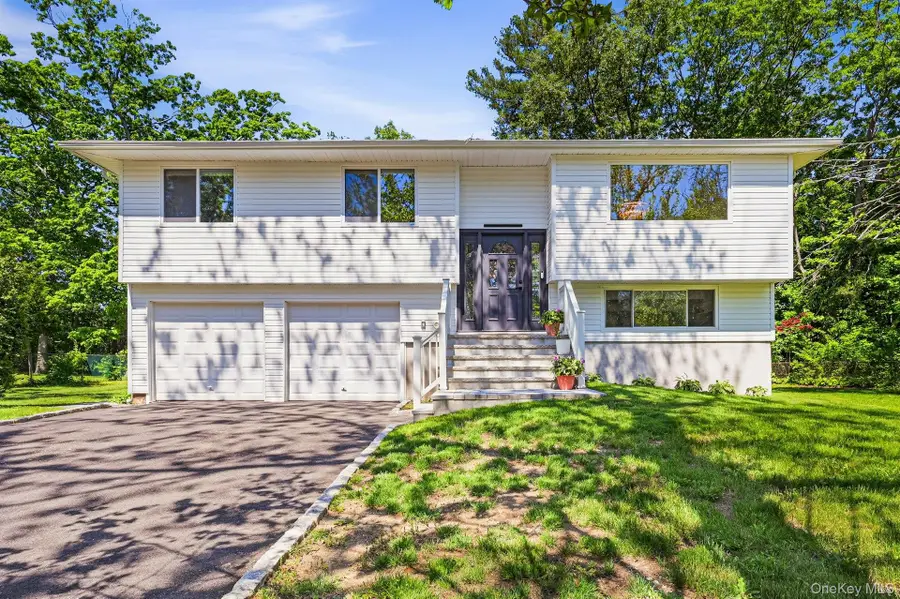 155 Brooklyn Avenue, Huntington, NY 11743 - #2