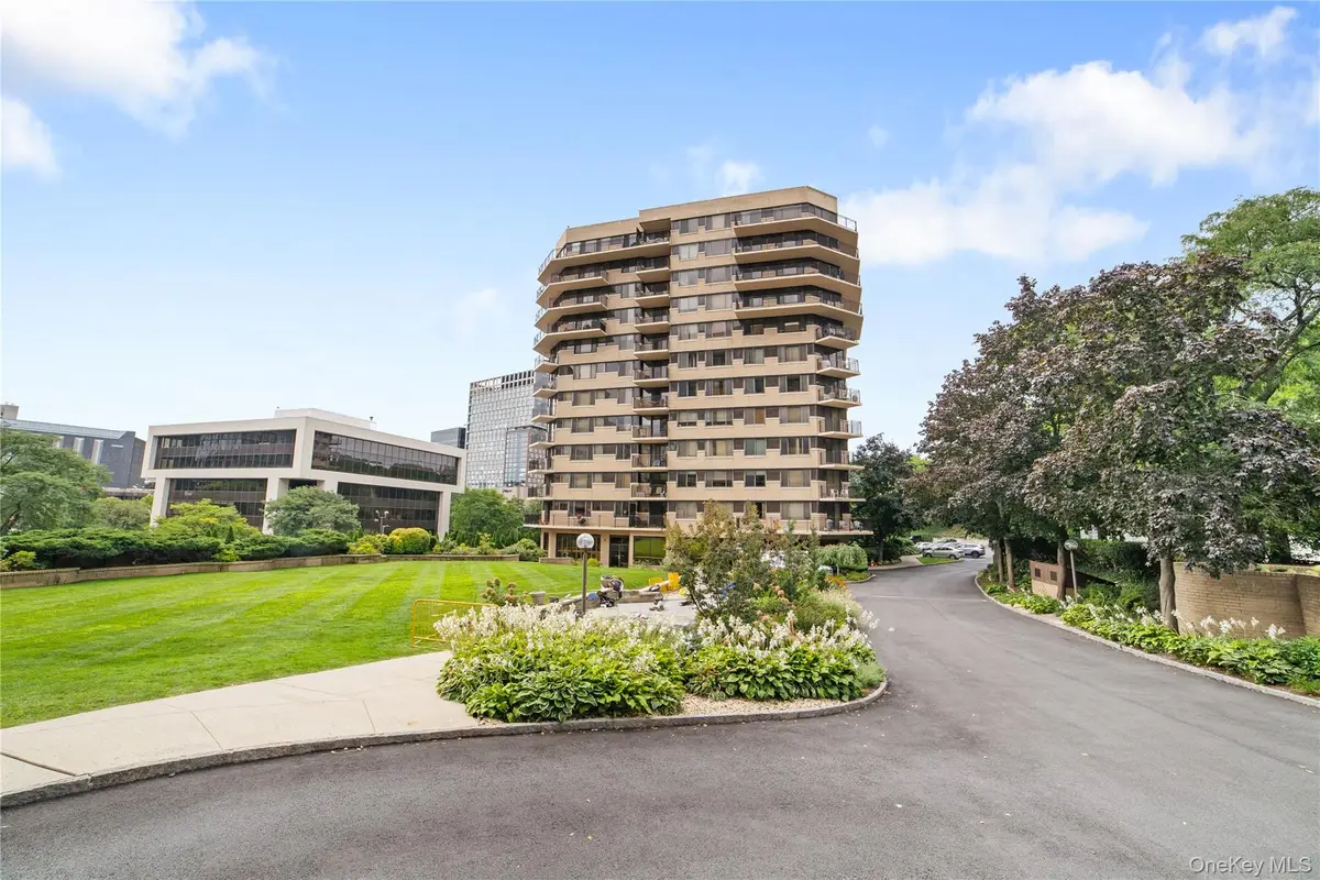 25 Rockledge Avenue #801, White Plains, NY 10601 - #1