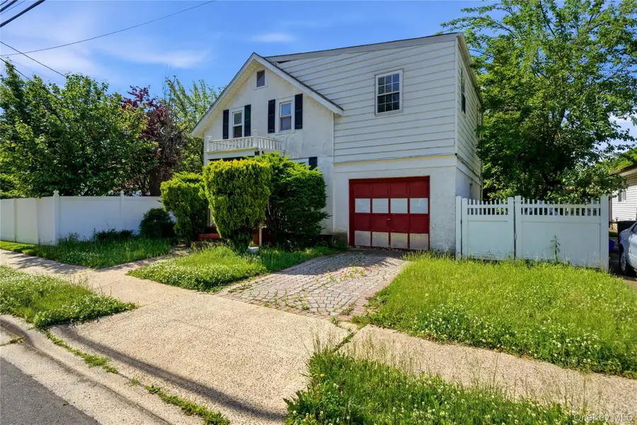 606 Irene Street, South Hempstead, NY 11550 - #3