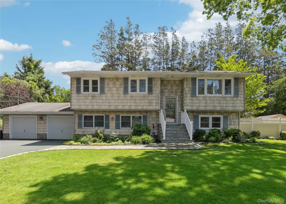 115 Clarendon Road, Ronkonkoma, NY 11779 - #1
