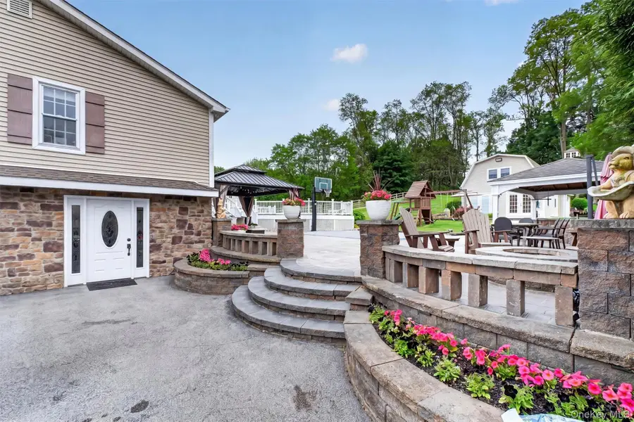 46 Camelot Road, Poughkeepsie, NY 12601 - #3