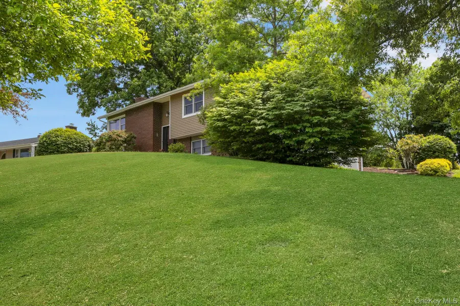18 Hickory Drive, Campbell Hall, NY 10916 - #3