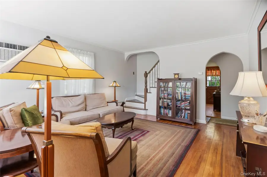 1032 N 6th Street, New Hyde Park, NY 11040 - #2