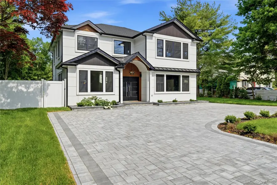 1130 Carlls Straight Path, Dix Hills, NY 11746 - #2